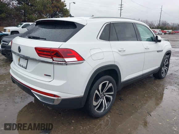 2021 Volkswagen Atlas SEL Premium with VIN 1V2TC2CAXMC214243, listed as a IAAI auction lot 41200408 with 54,902 mi miles and . Bid and sale history available at DreamBid. Image 4.