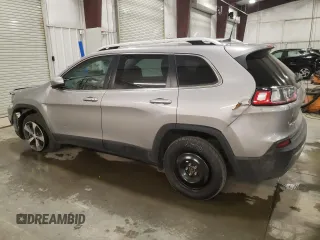 2019 Jeep Cherokee Limited with VIN 1C4PJMDX6KD360895, listed as a Copart auction lot 52708845 with 101,950 mi miles and Salvage Title. Bid and sale history available at carsss.com. Image 2.