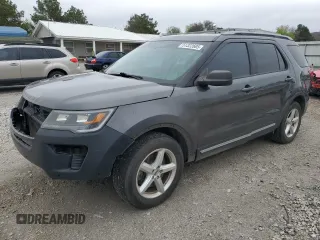 2018 Ford Explorer XLT z VIN 1FM5K7DH9JGC63293, wystawiony jako Copart lot #51322605 z przebiegiem 105 808 mil mil oraz Szkoda całkowita • Salvage title. Historia ofert i sprzedaży dostępna na DreamBid. Obrazek 1.