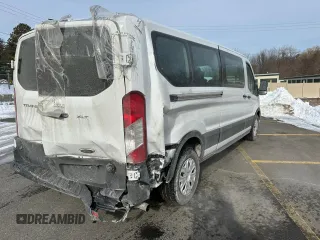 2024 Ford Transit Passenger XL with VIN 1FBAX2Y82RKA82339, listed as a Copart auction lot 45166695 with 23,021 mi miles and Clean Title. Bid and sale history available at carsss.com. Image 4.