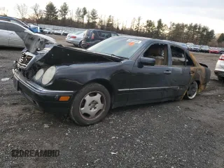 1998 Mercedes-Benz E with VIN WDBJF70F0WA609381, listed as a Copart auction lot 43051335 with Not Provided miles and Salvage Title. Bid and sale history available at DreamBid. Image 1.