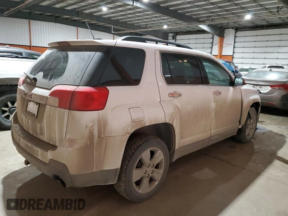 2015 GMC Terrain SLE z VIN 2GKFLWE36F6416453, wystawiony jako Copart lot #82140654 z przebiegiem 114 833 mil mil oraz Czysty tytuł • Clean title. Historia ofert i sprzedaży dostępna na DreamBid. Obrazek 3.