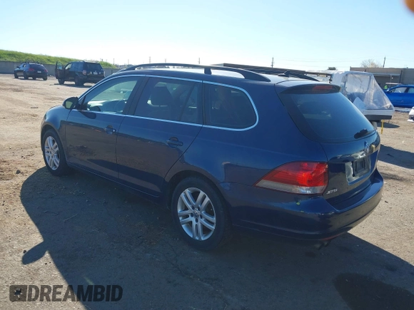 2014 Volkswagen Jetta TDI w/Sunroof & Nav с VIN 3VWPL7AJ3EM619215, выставлен на аукционе IAAI как лот 41868823 с пробегом 131 429 миль миль и . История ставок и продаж доступна на DreamBid. Изображение 3.