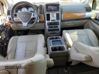 2009 Chrysler Town & Country Limited with VIN 2A8HR64X49R597006, listed as a Copart auction lot 70723794 with 148,730 mi miles and Salvage Title. Bid and sale history available at DreamBid. Image 8.