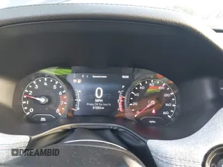 2024 Jeep Compass Latitude с VIN 3C4NJDBN4RT117244, выставлен на аукционе IAAI как лот 42702449 с пробегом 31 533 миль миль и . История ставок и продаж доступна на DreamBid. Изображение 7.