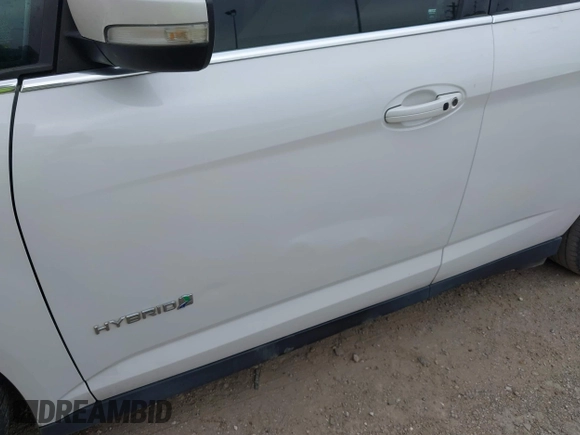 2018 Ford C-Max Titanium with VIN 1FADP5DUXJL104279, listed as a IAAI auction lot 41882275 with 55,137 mi miles and . Bid and sale history available at DreamBid. Image 6.