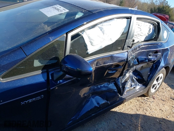 2015 Toyota Prius Four with VIN JTDKN3DU5F0439051, listed as a IAAI auction lot 41840023 with 77,304 mi miles and . Bid and sale history available at carsss.com. Image 6.