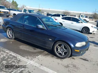 2001 BMW 3 Series 330Ci with VIN WBABS53451JU83279, listed as a IAAI auction lot 41495682 with 238,649 mi miles. Bid and sale history available at carsss.com. Image 1.