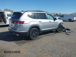 2024 Volkswagen Atlas SE with VIN 1V2KR2CAXRC524586, listed as a IAAI auction lot 41266446 with 15,417 mi miles and . Bid and sale history available at DreamBid. Image 4.