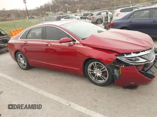 2013 Lincoln MKZ with VIN 3LN6L2J91DR803718, listed as a IAAI auction lot 41835352 with 169,670 mi miles. Bid and sale history available at carsss.com. Image 1.
