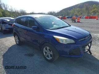 2013 Ford Escape SE with VIN 1FMCU9G94DUC21850, listed as a IAAI auction lot 42003396 with 182,663 mi miles. Bid and sale history available at carsss.com. Image 1.