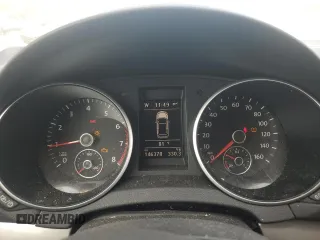 2013 Volkswagen Golf с VIN WVWDB7AJ4DW117448, выставлен на аукционе Copart как лот 70792284 с пробегом 146 378 миль миль и Списание • Salvage title. История ставок и продаж доступна на DreamBid. Изображение 9.