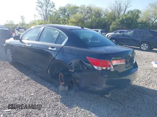 2011 Honda Accord EX-L z VIN 1HGCP3F80BA017161, wystawiony jako IAAI lot #42223591 z przebiegiem 124 615 mil mil oraz . Historia ofert i sprzedaży dostępna na DreamBid. Obrazek 3.