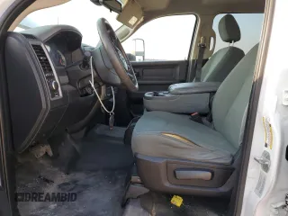 2015 Ram 4500 SLT z VIN 3C7WRLFL7FG660305, wystawiony jako Copart lot #82659164 z przebiegiem 101 897 mil mil oraz Szkoda całkowita • Salvage title. Historia ofert i sprzedaży dostępna na DreamBid. Obrazek 7.