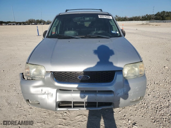 2004 Ford Escape Limited with VIN 1FMCU041X4KA45604, listed as a Copart auction lot 80974334 with 88,687 mi miles and Salvage Title. Bid and sale history available at carsss.com. Image 5.