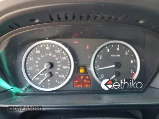 2006 BMW 5 Series 530i with VIN WBANE735X6CM34146, listed as a Copart auction lot 49740535 with 121,958 mi miles and Salvage Title. Bid and sale history available at carsss.com. Image 9.