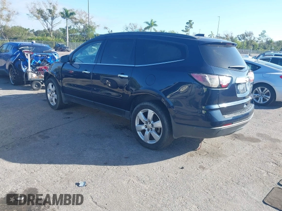 2016 Chevrolet Traverse LT with VIN 1GNKRGKD4GJ307061, listed as a IAAI auction lot 40880472 with 200,802 mi miles. Bid and sale history available at carsss.com. Image 3.
