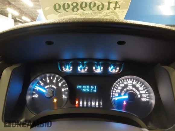 2014 Ford F-150 XL with VIN 1FTFX1CF3EFA38757, listed as a IAAI auction lot 41699899 with 174,214 mi miles. Bid and sale history available at carsss.com. Image 7.