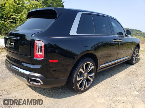 2022 Rolls-Royce Cullinan z VIN SLATV4C09NU214462, wystawiony jako Copart lot #70713624 z przebiegiem 9 904 mil mil oraz Szkoda całkowita • Salvage title. Historia ofert i sprzedaży dostępna na DreamBid. Obrazek 3.
