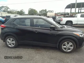 2019 Nissan Kicks SV with VIN 3N1CP5CU2KL505177, listed as a IAAI auction lot 39152489 with 36,130 mi miles. Bid and sale history available at carsss.com. Image 13.