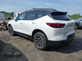 2024 Chevrolet Blazer RS z VIN 3GNKBKRSXRS143036, wystawiony jako IAAI lot #42117715 z przebiegiem 16 093 mil mil oraz . Historia ofert i sprzedaży dostępna na DreamBid. Obrazek 3.
