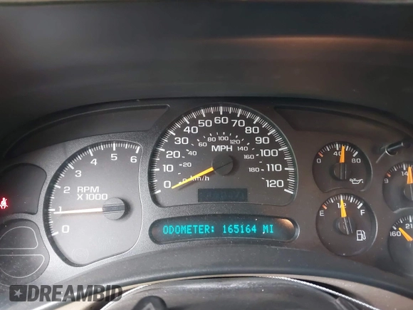2004 Chevrolet Silverado 1500 LS with VIN 1GCEC14T04Z345909, listed as a IAAI auction lot 41773393 with 165,164 mi miles. Bid and sale history available at carsss.com. Image 7.