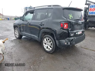 2017 Jeep Renegade Latitude z VIN ZACCJBBB8HPF51772, wystawiony jako IAAI lot #42181722 z przebiegiem 63 950 mil mil oraz . Historia ofert i sprzedaży dostępna na DreamBid. Obrazek 3.