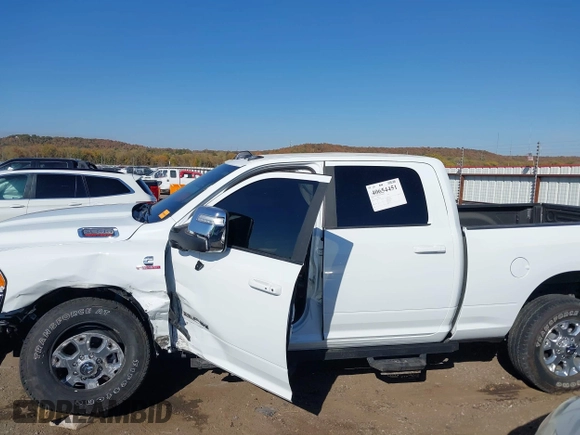 2024 Ram 2500 Laramie with VIN 3C6UR5FL4RG195798, listed as a IAAI auction lot 40654451 with 9,696 mi miles. Bid and sale history available at carsss.com. Image 15.