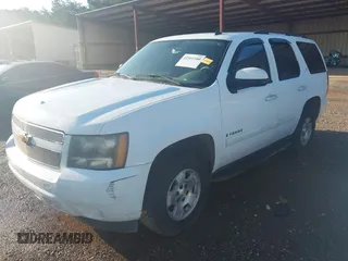 2007 Chevrolet Tahoe LT z VIN 1GNEK13047R111746, wystawiony jako IAAI lot #42511260 z przebiegiem 183 783 mil mil oraz . Historia ofert i sprzedaży dostępna na DreamBid. Obrazek 2.
