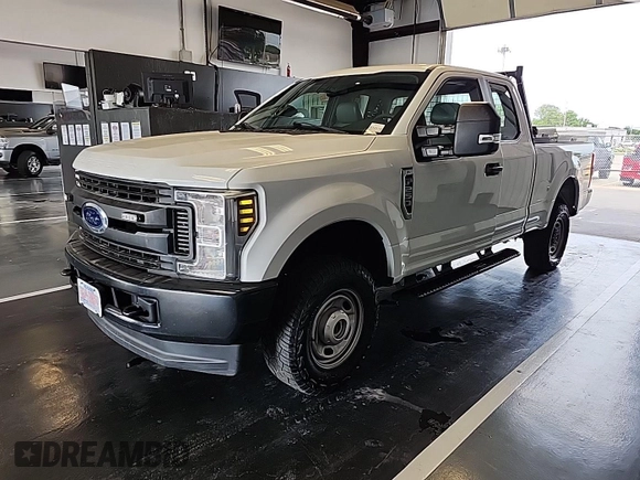 2019 Ford F-250 XL with VIN 1FT7X2B62KEE27421, listed as a IAAI auction lot 42875164 with 143,483 mi miles and . Bid and sale history available at DreamBid. Image 2.