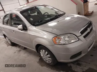 2010 Chevrolet Aveo 1LT z VIN KL1TD5DE4AB092246, wystawiony jako IAAI lot #41627798 z przebiegiem 181 167 mil mil oraz . Historia ofert i sprzedaży dostępna na DreamBid. Obrazek 1.
