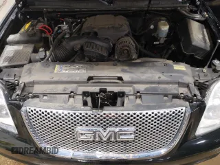 2009 GMC Yukon Denali z VIN 1GKFK03279R282409, wystawiony jako Copart lot #51534755 z przebiegiem 197 150 mil mil oraz Tytuł czysty. Historia ofert i sprzedaży dostępna na DreamBid. Obrazek 12.