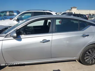 2023 Nissan Altima 2.5 SV with VIN 1N4BL4DV0PN364984, listed as a IAAI auction lot 41490876 with 40,571 mi miles. Bid and sale history available at carsss.com. Image 14.