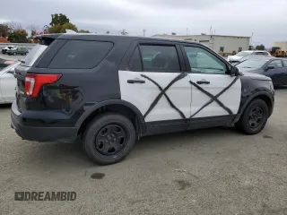2017 Ford Police Interceptor Utility z VIN 1FM5K8AT3HGC86304, wystawiony jako Copart lot #81645544 z przebiegiem 138 022 mil mil oraz Czysty tytuł • Clean title. Historia ofert i sprzedaży dostępna na DreamBid. Obrazek 3.