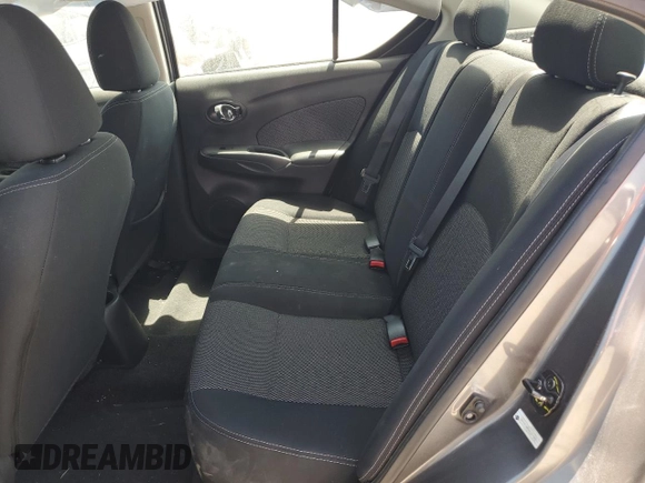 2016 Nissan Versa SV z VIN 3N1CN7AP1GL871542, wystawiony jako Copart lot #59985745 z przebiegiem 70 484 mil mil oraz Czysty tytuł • Clean title. Historia ofert i sprzedaży dostępna na DreamBid. Obrazek 10.