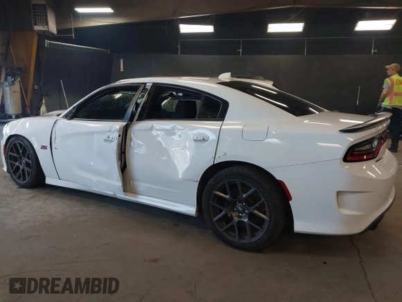 2019 Dodge Charger Scat Pack с VIN 2C3CDXGJ4KH674406, выставлен на аукционе IAAI как лот 42083857 с пробегом 54 510 миль миль и . История ставок и продаж доступна на DreamBid. Изображение 3.