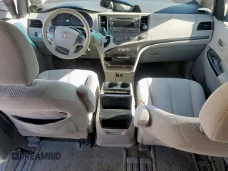 2012 Toyota Sienna LE AAS с VIN 5TDKK3DC7CS183942, выставлен на аукционе Copart как лот 57597305 с пробегом 245 971 миль миль и Списание • Salvage title. История ставок и продаж доступна на DreamBid. Изображение 8.