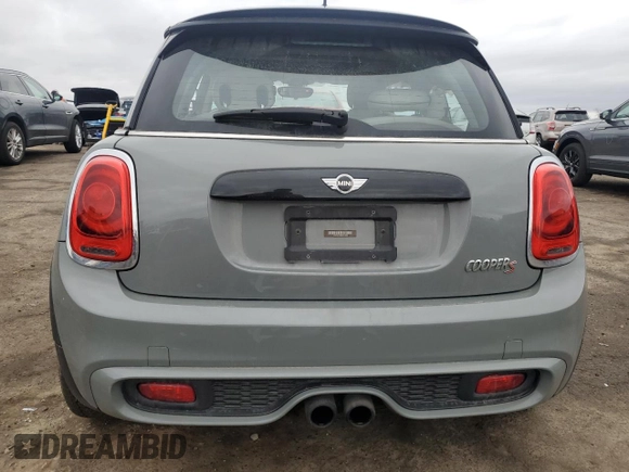 2016 MINI Hardtop S with VIN WMWXP7C55G3B92633, listed as a Copart auction lot 47946985 with 112,104 mi miles and Salvage title. Bid and sale history available at DreamBid. Image 6.