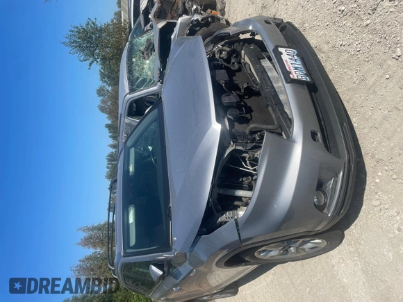 2015 Toyota Highlander Hybrid Limited with VIN 5TDDCRFH9FS013202, listed as a Copart auction lot 67056274 with 135,936 mi miles and Salvage Title. Bid and sale history available at carsss.com. Image 1.