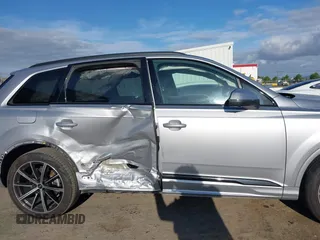 2021 Audi Q7 Premium Plus z VIN WA1LXAF74MD036771, wystawiony jako IAAI lot #42125819 z przebiegiem 20 495 mil mil oraz . Historia ofert i sprzedaży dostępna na DreamBid. Obrazek 13.