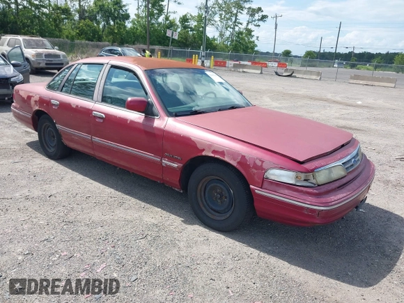 1995 Ford Crown Victoria z VIN 2FALP73W7SX173882, wystawiony jako IAAI lot #42459860 z przebiegiem 125 958 mil mil oraz . Historia ofert i sprzedaży dostępna na DreamBid. Obrazek 1.