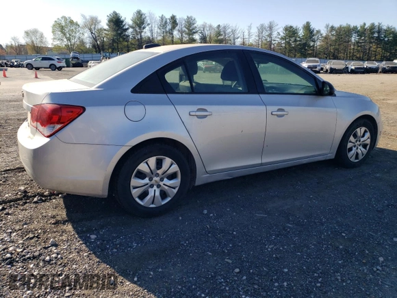 2015 Chevrolet Cruze LS with VIN 1G1PA5SG3F7144637, listed as a Copart auction lot 52236445 with 170,426 mi miles and Clean Title. Bid and sale history available at DreamBid. Image 3.