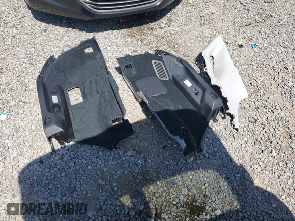 2020 Lexus RX 350 z VIN 2T2HZMAA7LC175052, wystawiony jako Copart lot #54209695 z przebiegiem 72 428 mil mil oraz Szkoda całkowita • Salvage title. Historia ofert i sprzedaży dostępna na DreamBid. Obrazek 13.