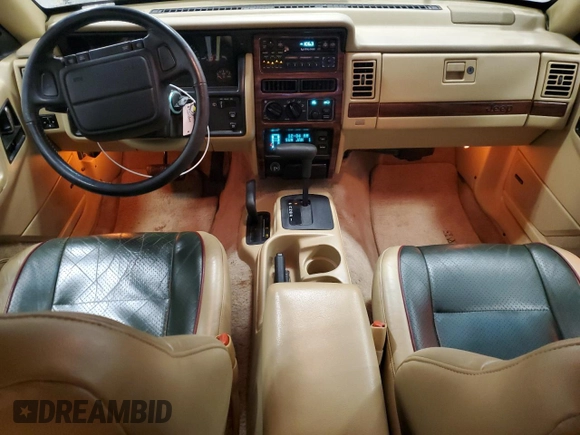 1995 Jeep Grand Cherokee Limited with VIN 1J4GZ78S9SC547492, listed as a Copart auction lot 83001084 with 109,863 mi miles and Clean title. Bid and sale history available at DreamBid. Image 8.