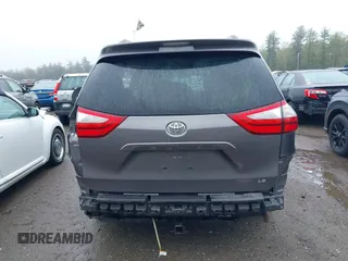 2015 Toyota Sienna LE AAS z VIN 5TDKK3DCXFS530765, wystawiony jako IAAI lot #42106089 z przebiegiem 113 115 mil mil oraz . Historia ofert i sprzedaży dostępna na DreamBid. Obrazek 17.