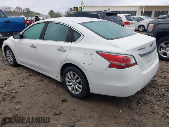 2015 Nissan Altima 2.5 S with VIN 1N4AL3AP1FN318719, listed as a IAAI auction lot 41942108 with 266,464 mi miles. Bid and sale history available at carsss.com. Image 3.