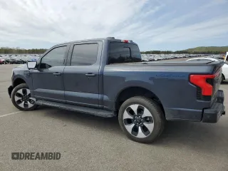 2022 Ford F-150 Lightning Pro z VIN 1FT6W1EV7NWG10601, wystawiony jako Copart lot #55057445 z przebiegiem Nie podano mil oraz Szkoda całkowita • Salvage title. Historia ofert i sprzedaży dostępna na DreamBid. Obrazek 2.