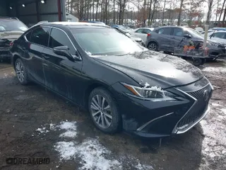 2020 Lexus ES with VIN 58ADZ1B1XLU066527, listed as a IAAI auction lot 41357739 with 41,079 mi miles. Bid and sale history available at carsss.com. Image 1.