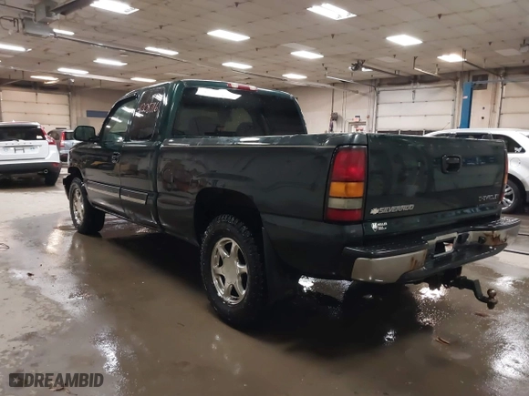 2004 Chevrolet Silverado 1500 LS with VIN 2GCEK19T441294838, listed as a IAAI auction lot 41208716 with 221,431 mi miles. Bid and sale history available at carsss.com. Image 3.