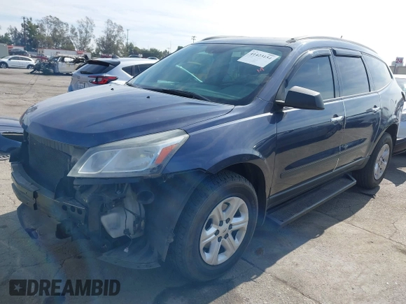 2013 Chevrolet Traverse LS with VIN 1GNKRFED5DJ105184, listed as a IAAI auction lot 41423154 with 111,025 mi miles. Bid and sale history available at carsss.com. Image 2.